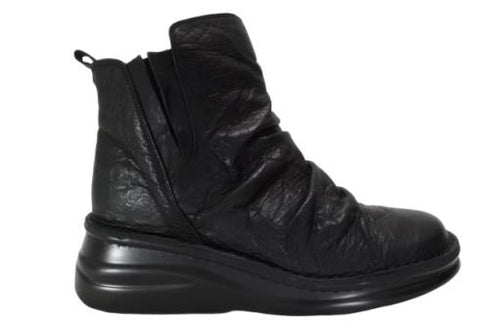 【インコルジェ8331 ブラック】くしゅくしゅサイドゴアショートブーツ